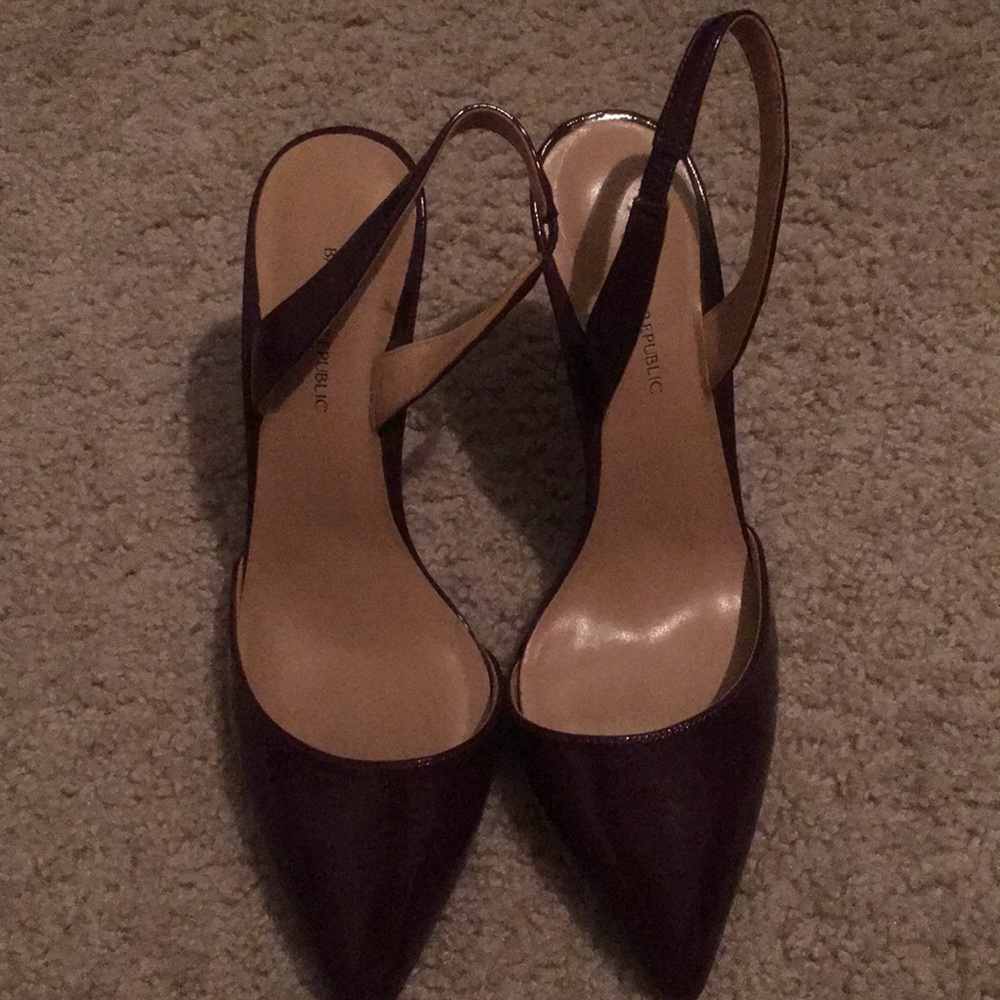 Banana Republic Kitten Heels
